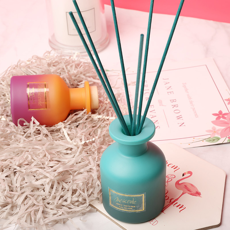 M&Scent プライベート ラベル ラウンド ボトル ホーム フレグランス リード ディフューザー