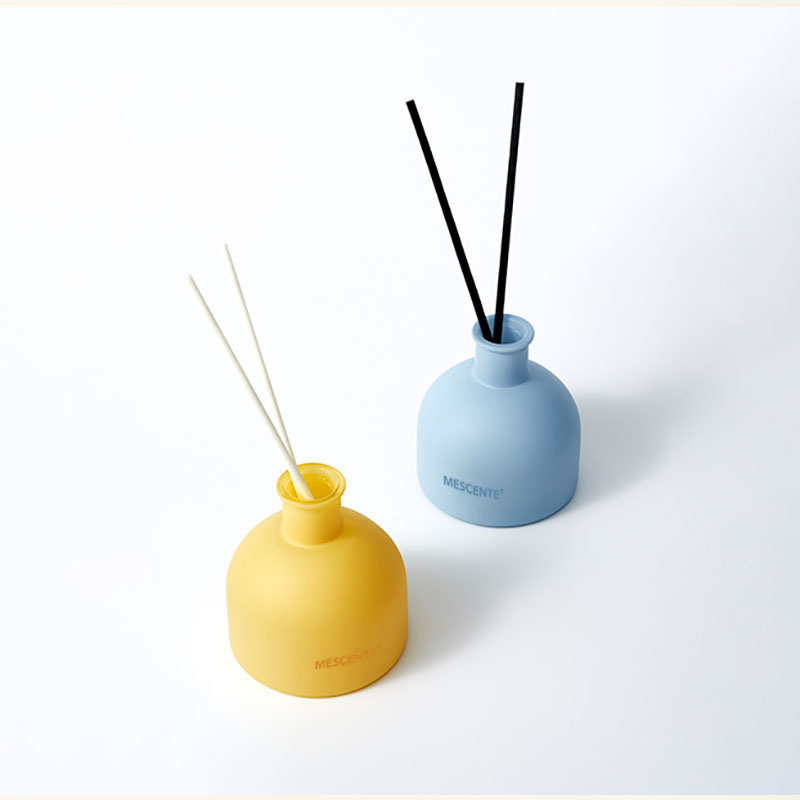 M&Scent ホットセール高級フレグランス アロマ エッセンシャル フュージョン オイルリード ディザー 籐スティック付き