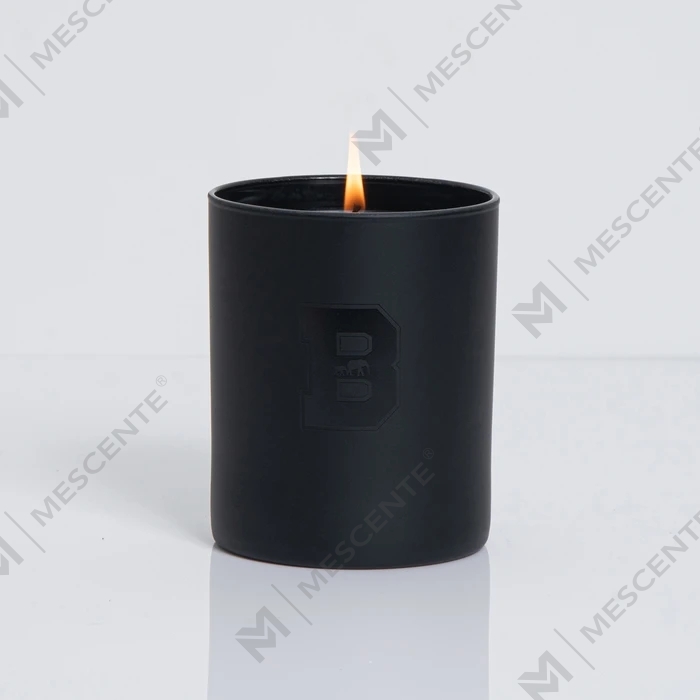 M&Scent 卸売高級黒ユニークな瓶結婚式装飾香りのソイキャンドルクリスタル付き