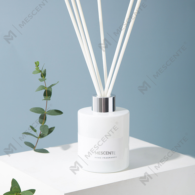 M&Scent 卸売高級プライベートラベル装飾フラワースティックファイバーリードディフューザーストッパー付き