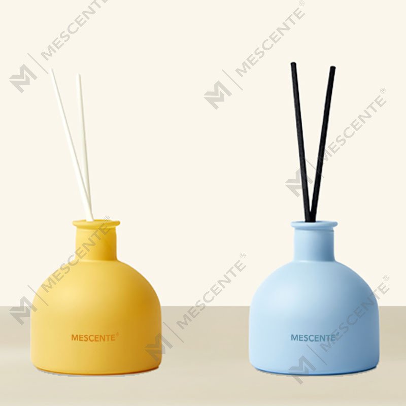 M&Scent ホットセール高級フレグランス アロマ エッセンシャル オイル リード ディフューザー 籐スティック付き