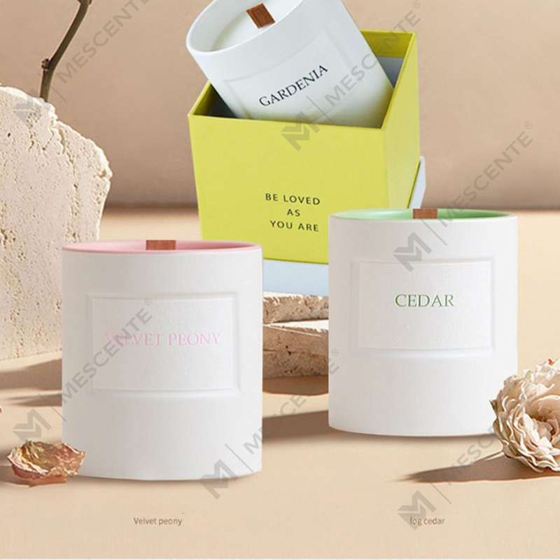 M&Scent 卸売カスタム高級ホームフレグランスガラス瓶香りのソイワックスキャンドル