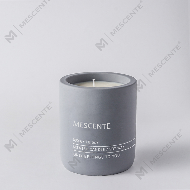M&Scent カスタマイズされた装飾的な高級マッサージ プライベート ラベル クリスタル セラミック ウッドウィックの香りのソイ ワックス キャンドル