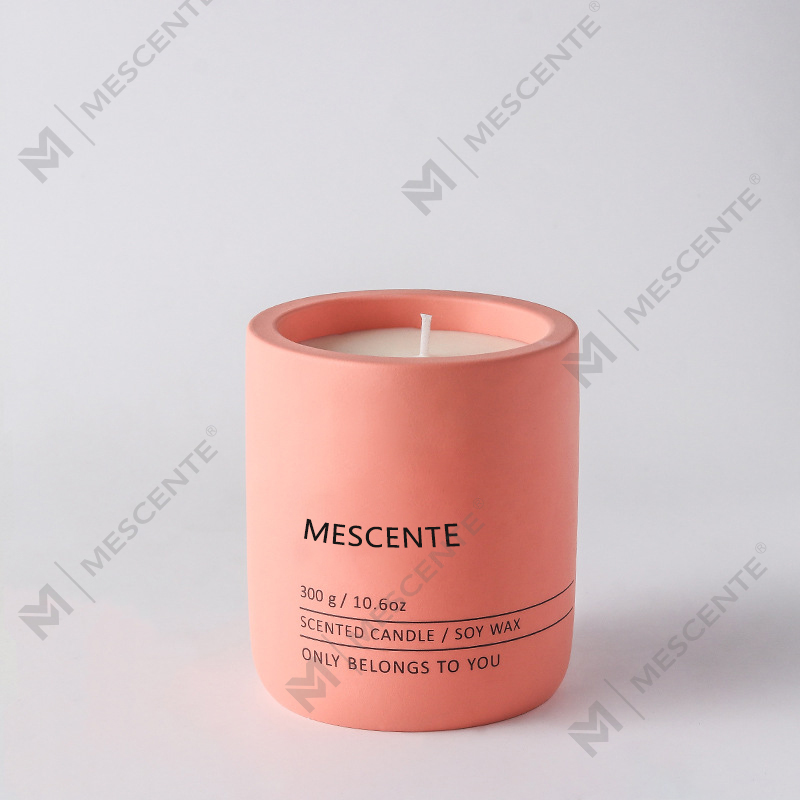 M&Scent カスタマイズされた装飾的な高級マッサージ プライベート ラベル クリスタル セラミック ウッドウィックの香りのソイ ワックス キャンドル
