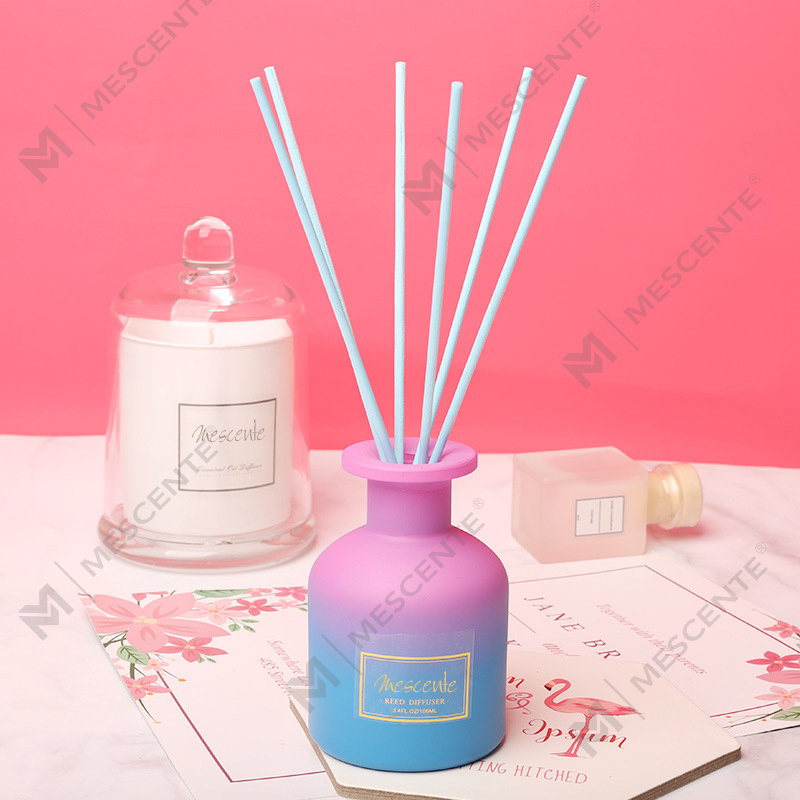 M&Scent プライベート ラベル ラウンド ボトル ホーム フレグランス リード ディフューザー
