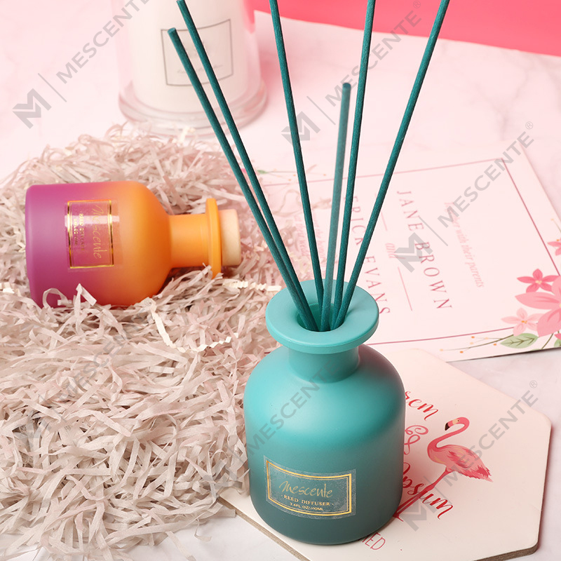 M&Scent プライベート ラベル ラウンド ボトル ホーム フレグランス リード ディフューザー