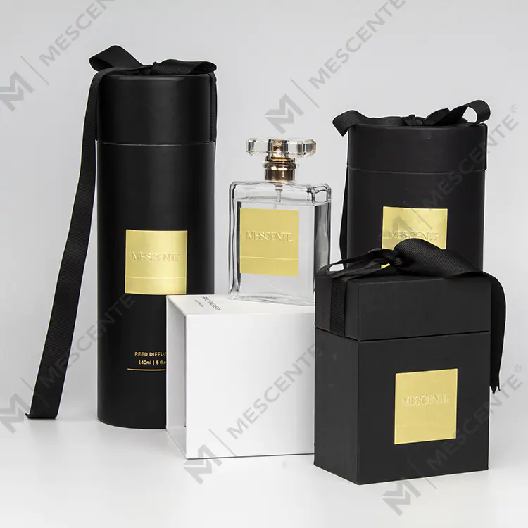 M&Scent の高級プライベート ラベルの香りの容器ジャー ソイワックス キャンドル バルク