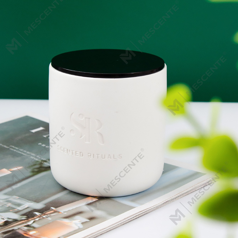 M&S 香り カスタムロゴ 安いセラミックジャー 木製蓋付き キャンドル、ココナッツワックス 高級キャンドル