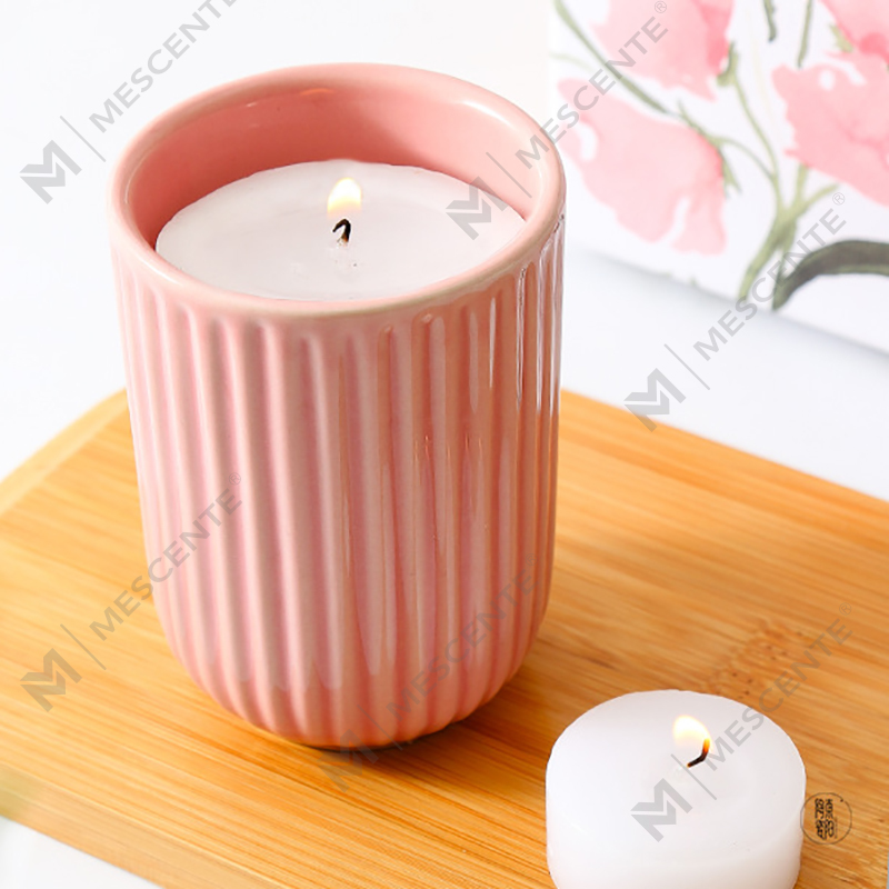 卸売高級カスタマイズされたプライベート ラベルの着色されたセラミック大豆ワックス Woodwick の香りのキャンドルをバルクで